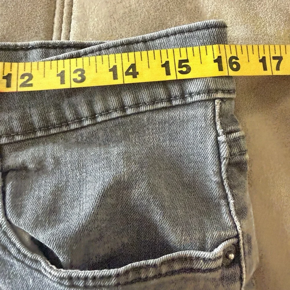 Levis 511 Slim Jeans Mens 33x32 Fits 32x31 Gray Faded Black Distressed Stretch